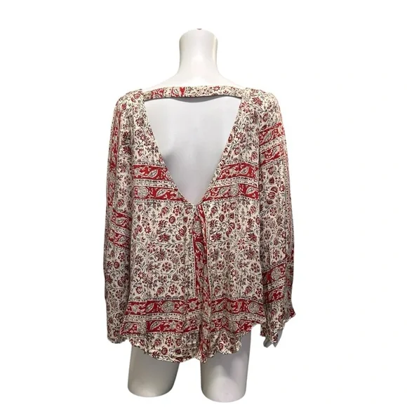 Chaser Red Off White Floral Deep V Boho Top Size M - Picture 6 of 8